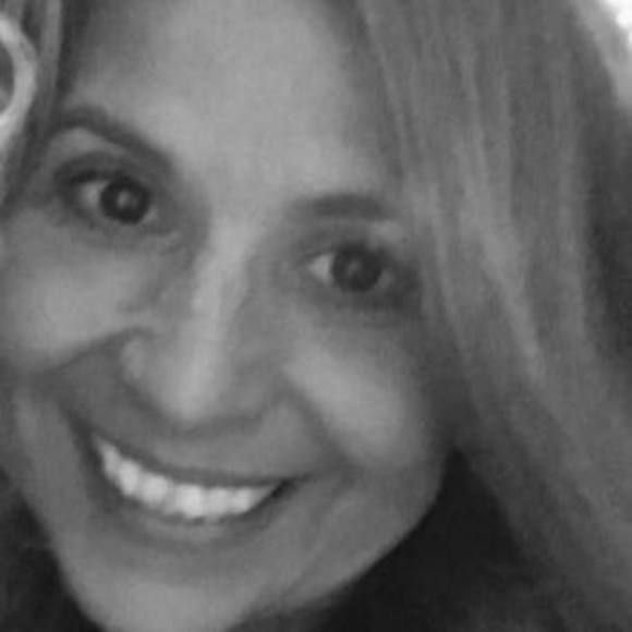 Meet your Posher, Roxann - Picture 1 of 1